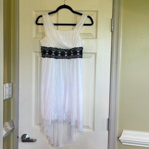 Halo, White And Black Made By Sequin Hearts Child’s 16